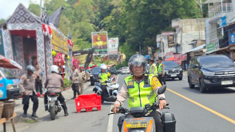 Kapolres Simalungun: Wisatawan Meningkat 40%, Periksa Ketat Kelayakan Pelampung di Pelabuhan Atsari