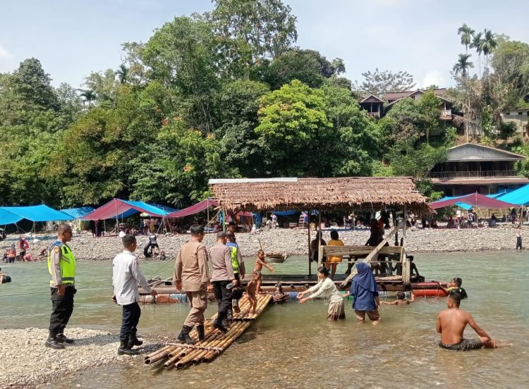 Polri Berikan Imbauan Keselamatan di Wisata Tangkahan, Wujud Nyata Operasi Ketupat 2026