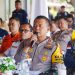 Sigap, Brimob Polda Kaltim Evakuasi Korban Kecelakaan Tunggal di Balikpapan