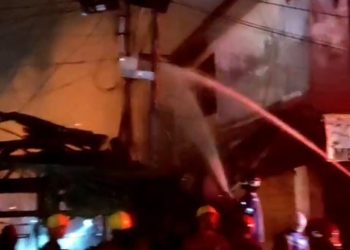 Kebakaran Hebat Hanguskan 44 Bangunan di Kawasan Pasar Segiri Samarinda, Operasi Pemadaman Berlangsung 2,5 Jam