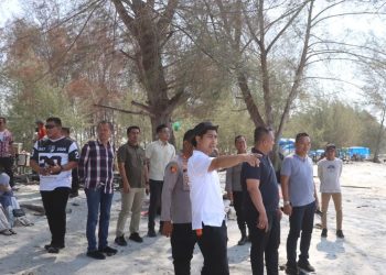 Kapolres Batubara pimpin monitoring langsung Pantai Sujono jelang Lebaran, fokus keamanan dan keselamatan wisatawan