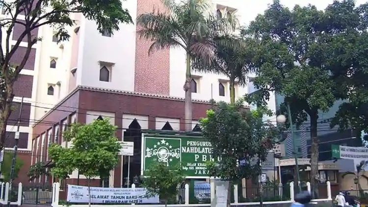 MANUVER POLITIK PBNU YANG KECENTILAN.