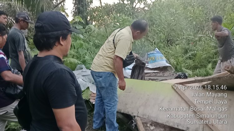 Polsek Bosar Maligas Nyatakan Perang Narkoba: Lapak Haram Di Perladangan Nagori Boluk Digerebek Dan Dibakar Rata Dengan Tanah!