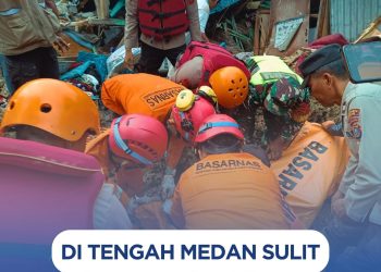 Di Tengah Medan Sulit, Tim SAR Brimob Evakuasi Korban Longsor Sembahe