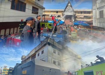 Gerak Cepat Brimob Sumut! AWC Diterjunkan, Kebakaran Ruko di Pematangsiantar Berhasil Dikendalikan Tanpa Korban Jiwa