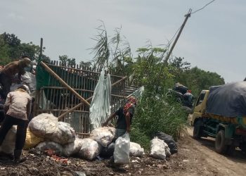 Dugaan Upeti Rp300 Ribu Per Truk, TPA Liar di Sukadiri Diduga Milik Oknum ASN