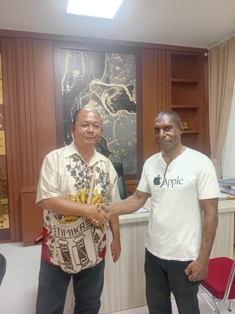 Tak Hanya Ijazah, Pemuda Putus Sekolah di Mimika Dibekali Skill Komputer dan Bahasa Inggris