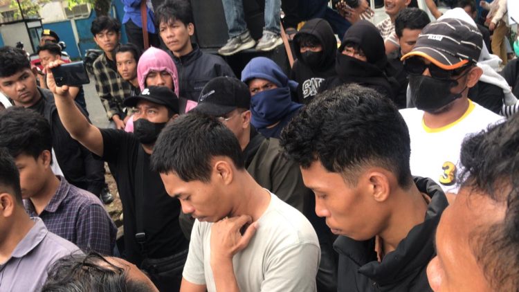 Demo Tegang di PN Palopo, Massa Desak Penundaan Proses Sengketa Tanah