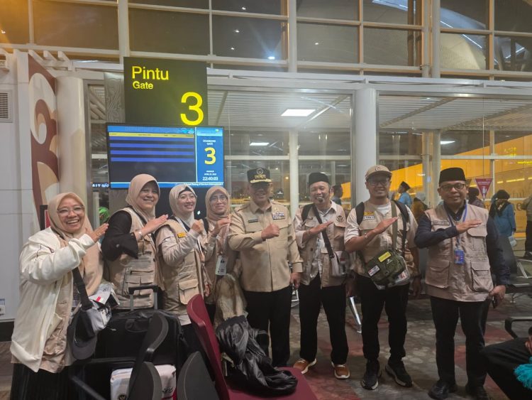 Arahan Menteri, Dirjen Ian Heriawan Pastikan Jemaah Haji SUB 16 Aman Terbang ke Madinah