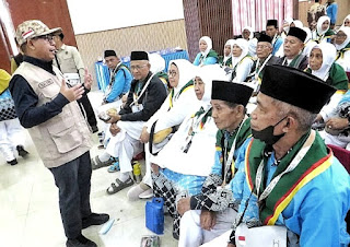 Lepas 360 Jemaah Haji Kloter 7, Kakanwil Kemenhaj Sumut Ingatkan Jaga Nama Baik Bangsa Indonesia Dan Patuhi Aturan Di Arab Saudi