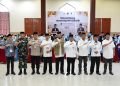 Kakanwil Kemenhaj Sumut Bagikan Kartu Nusuk Kloter 12, Jemaah Diingatkan Jangan Sebar di Medsos