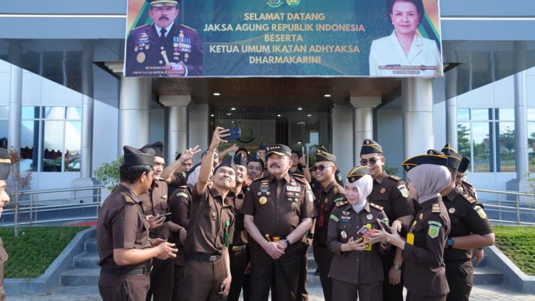 Kunjungan Kerja di Sulawesi Tengah,  Jaksa Agung Dorong Kawal Program Nasional  Terutama Sektor SDA