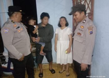 Respon Cepat CC 110, Polsek Siantar Marihat Pertemukan Anak 6 Tahun Terpisah Dengan Orangtuanya di Jalan Durian