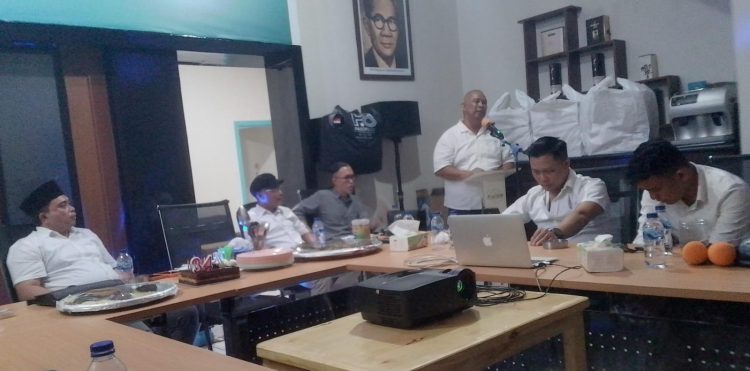 Jacob Ereste :   Ulang Tahun Aktivis Yang Dimaknai Iwan Sumule Penuh dan Sarat Muatan Konsolidasi Demokrasi