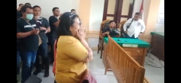 Hakim Menolak Keseluruhan Petitum Pemohon Prapid