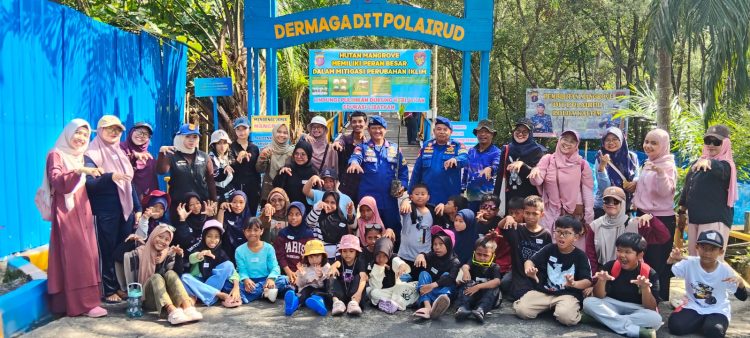 Sentuhan Edukasi Pesisir, Dit Polairud Polda Kaltim Tanamkan Cinta Mangrove kepada Generasi Muda