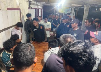 Personel Gabungan Polres Karo Sigap Redam Tawuran Antar Pemuda di Kineppen