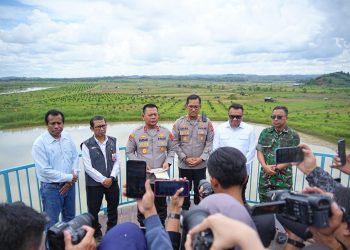 Harmoni Kebersamaan dalam Panen Raya Serentak, Polda Kaltim Perkuat Ketahanan Pangan Nasional