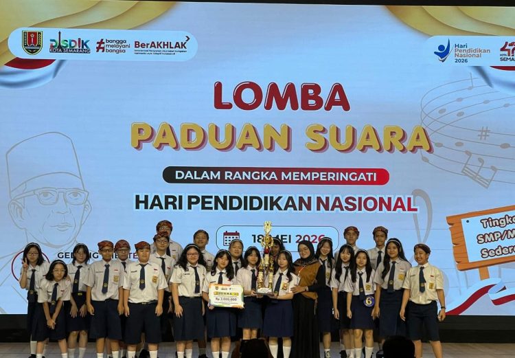 Harmoni Prestasi di Hari Pendidikan Nasional, SLTP Daniel Creative School Raih Juara 3 Kompetisi Paduan Suara Kota Semarang