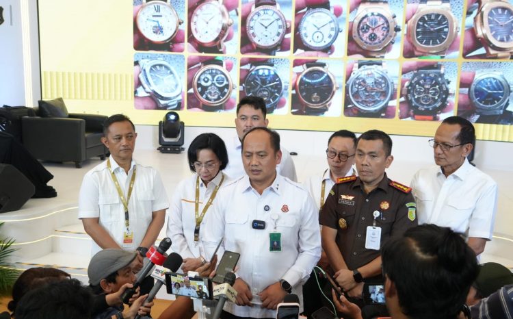 BPA Kejaksaan RI Gelar Pemusnahan Barang Sita Ekekusi 14 Buah Jam Tangan dari Terpidana Jimmy Sutopo