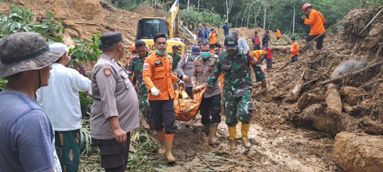 Tim Gabungan Temukan Dua Korban Longsor Batangtoru dalam Kondisi Meninggal