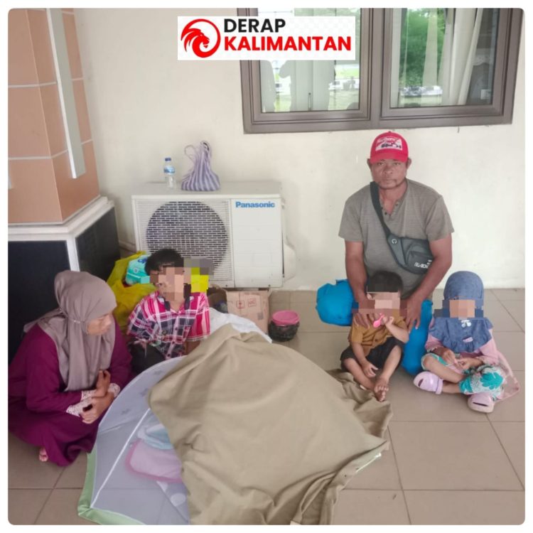 Tangis Sepasang Suami-istri Bersama Keempat anaknya Didepan Kantor Bupati: Saat Negara Dinilai Tak Hadir untuk Rakyat Kecil