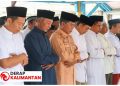Gubernur Salat Iduladha Bersama Warga, Serahkan Hewan Kurban untuk Masyarakat