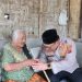 Kapolres Langkat Tunjukkan Kepedulian terhadap Lansia di Secanggang, Humanisme Polri Hadir di Tengah Masyarakat