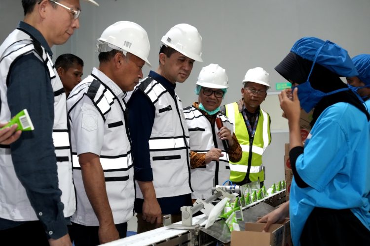 Dulu Menjual Kelapa, Kini Membangun Industri