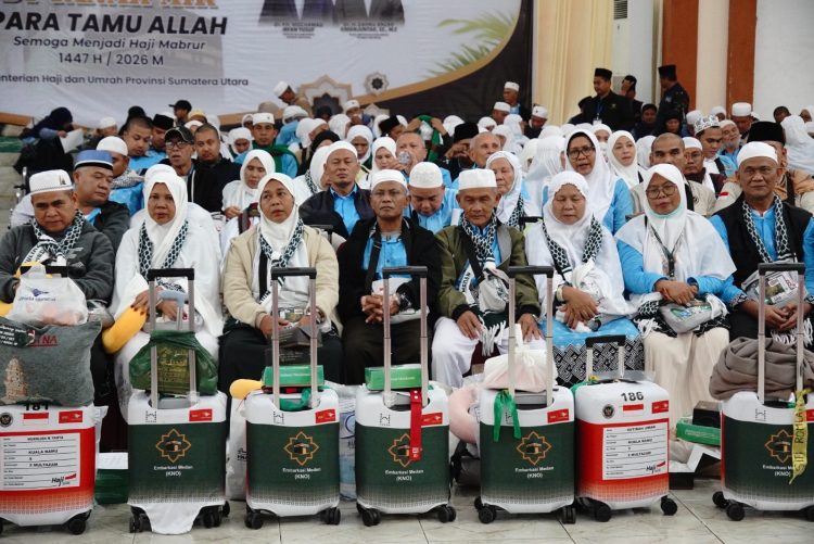 Ketua PPIH Sambut Kloter 05 Debarkasi Medan: Saatnya Membuktikan Kemabruran Haji di Tengah Masyarakat