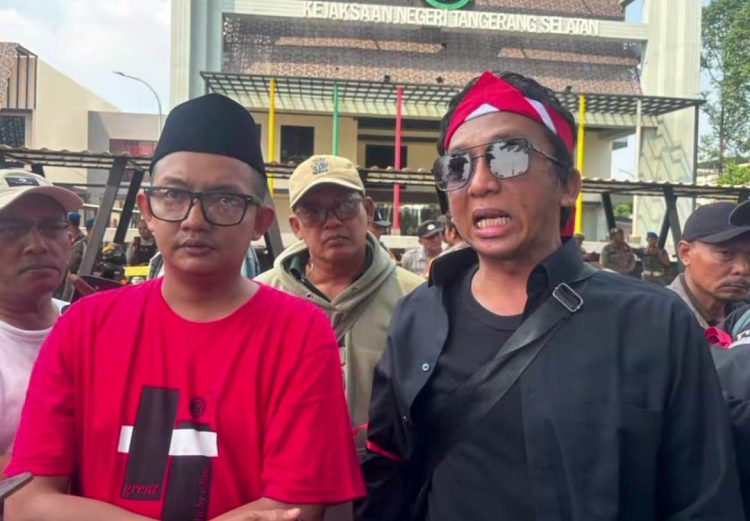 Ratusan Warga Setu Rompong Demo di Kejari dan BPN Tangsel, Tuntut Hentikan Proses Hukum 4 Tersangka