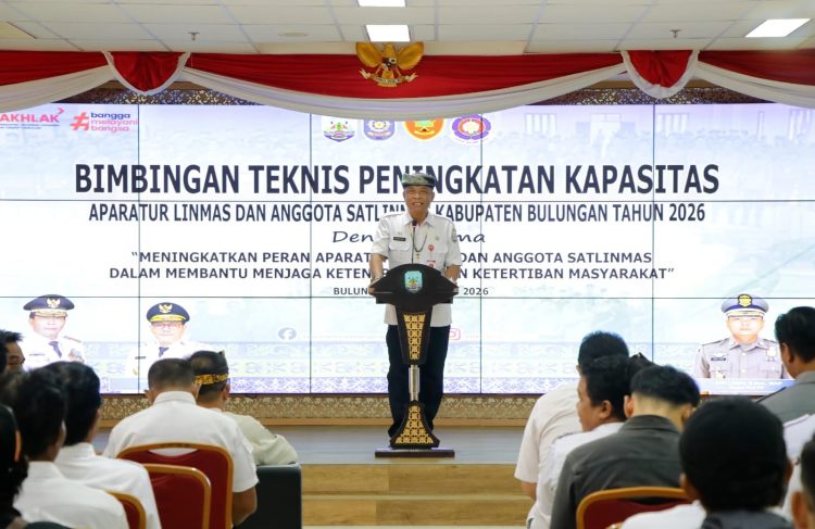 Buka Bimtek Satlinmas Bulungan, Sanusi Tekankan Peran Strategis Linmas 