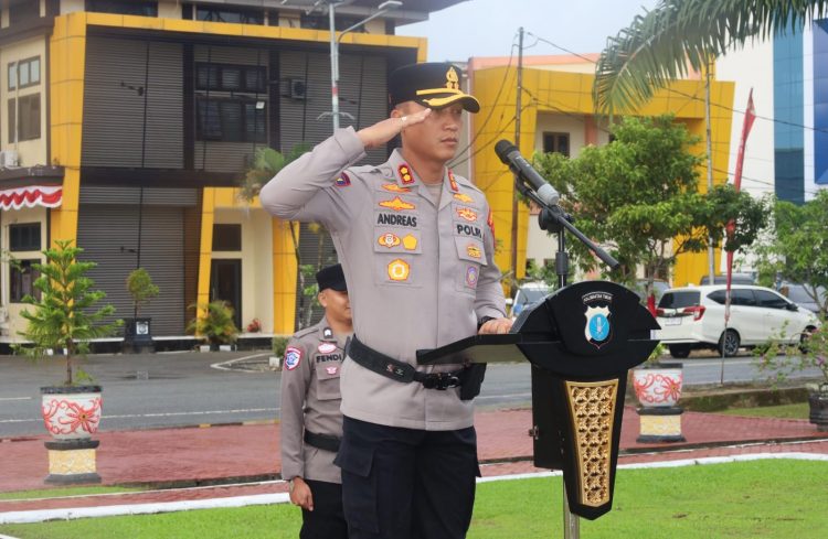 Kapolres PPU Tegaskan Profesionalisme dan Integritas Saat Pimpin Kenaikan Pangkat 70 Personel