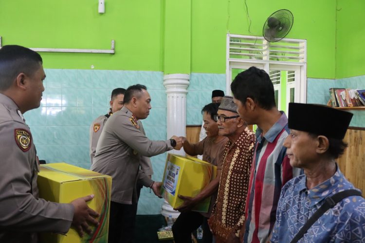Hari Bhayangkara ke-80, Polres Binjai Berikan Tali Asih kepada Anak Yatim dan warga kurang mampu.