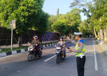 Himbauan Tertib Lalu Lintas Disampaikan Personel Satlantas Polres Langkat Dan Pengaturan Lalu Lintas Pagi