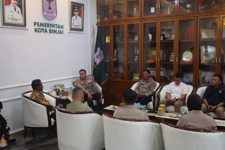 KAPOLRES BINJAI BERSAMA PJU GELAR KUNJUNGAN SILATURAHMI KE KANTOR WALIKOTA BINJAI