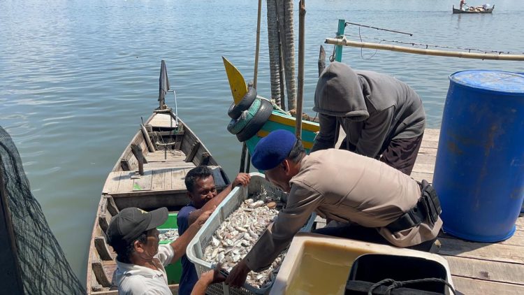 Sat Polairud Polres Langkat Perkuat Sinergi denga Nelayan, Edukasi Kamtibmas dan Kelestarian Lingkungan Pesisir