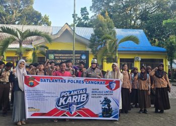 Ciptakan Generasi Muda Tertib Berkendara, Satlantas Polres Langkat Bekali Pelajar SMP