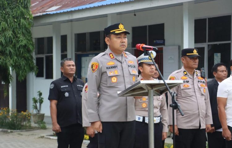 Kapolres Langkat Jadi Pembina Upacara di Yayasan Pendidikan Putra Jaya Jabal Rahman, Berikan Motivasi dan Edukasi Kamtibmas kepada Pelajar