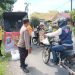 Polsek Kuala, Berbagi Nasi Kotak Sambil Pererat Kedekatan dengan Masyarakat