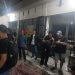 PRIA MUDA TEWAS DITIKAM BADIK, DI PASAR TERONG MAKASSAR, POLISI MASIH SELIDIKI MOTIFNYA.